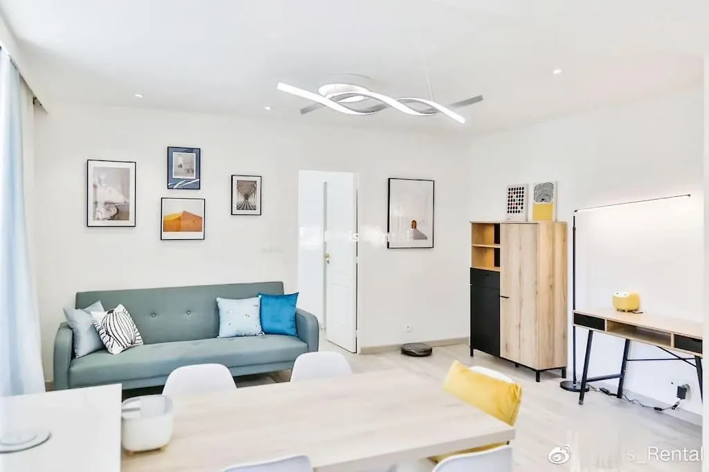 Le Pinky Bird Gutenberg Paris 15 Apartman